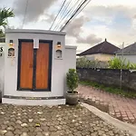 Queens Villa